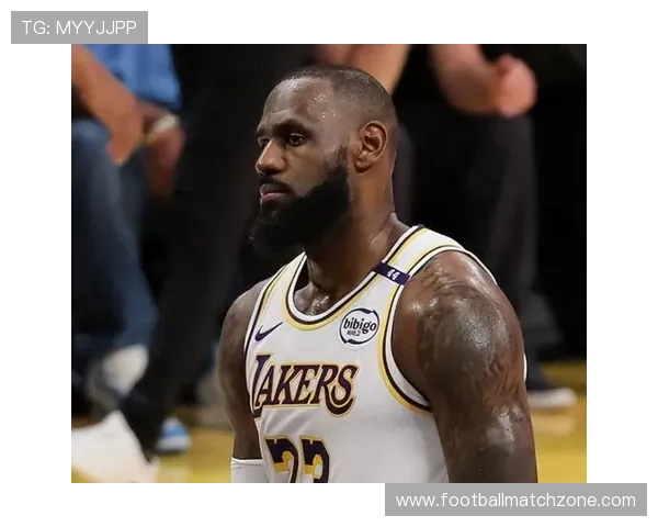 湖人队关键战险胜勇士 詹姆斯三分绝杀引热议